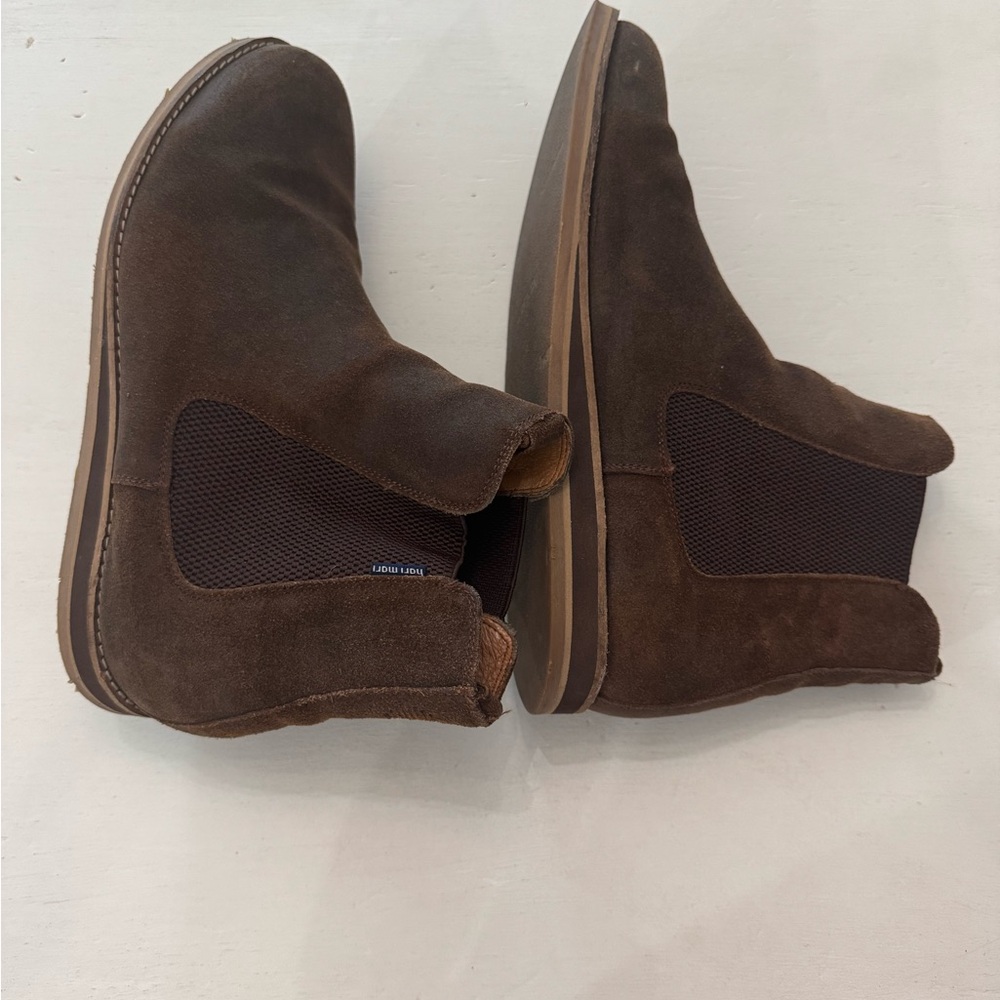 Men's Dark Brown Suede Chukka Boots